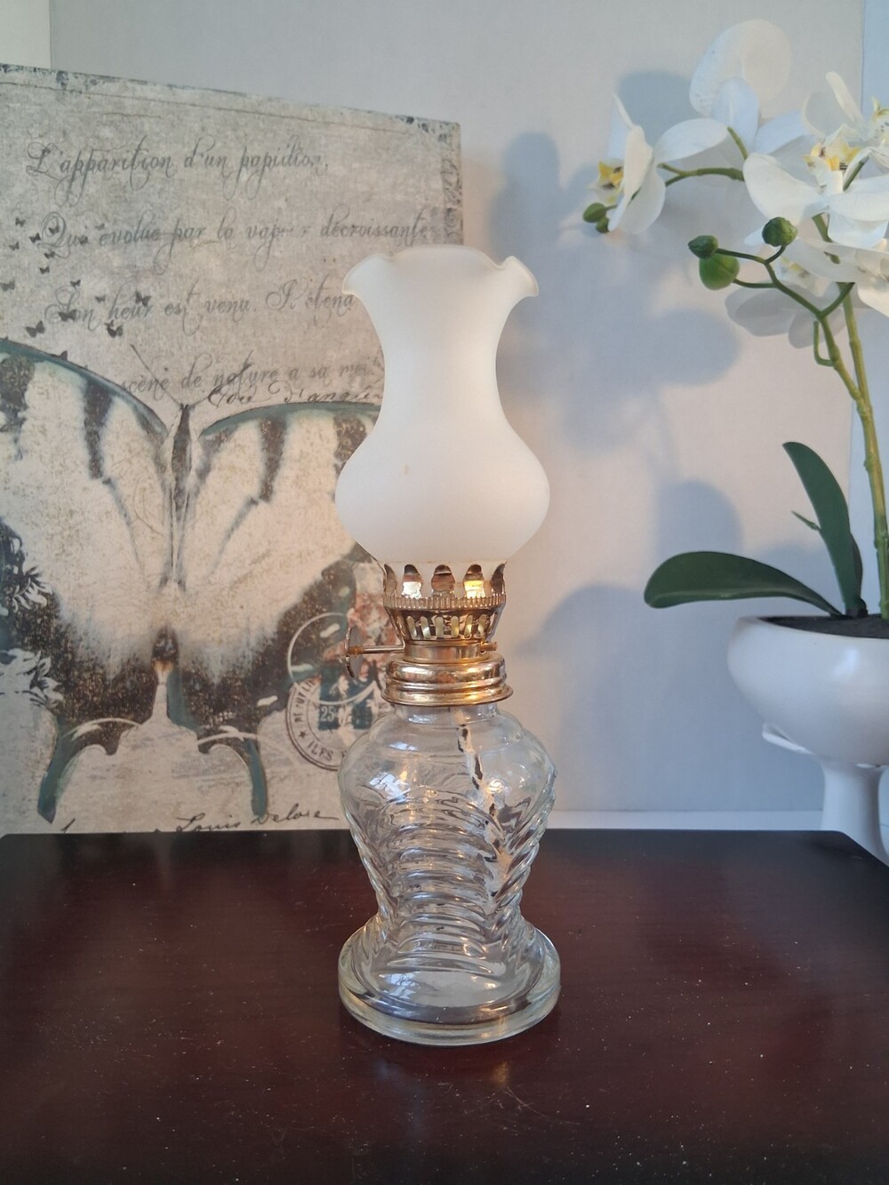 Vintage Style Glass Oil Lamp Frosted Tulip Chimney Clear Swirl Base Hurricane